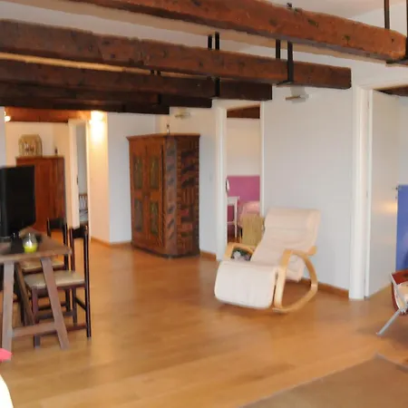 Дом отдыха Cozy Country Loft Oleandro