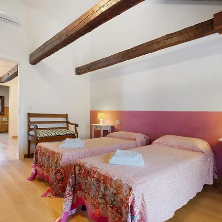 Cozy Country Loft Oleandro